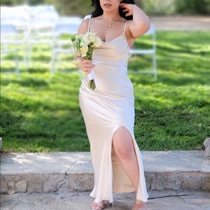 Revelry Brjdesmaid Dress (Soft Champagne)